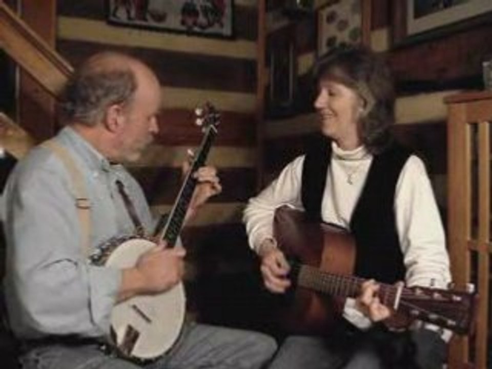 Old Spinning Wheel Annie   Mac Old Time Music Moment