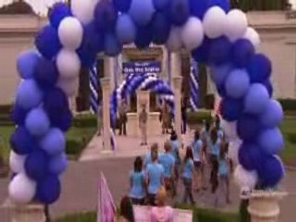Greek 2x01