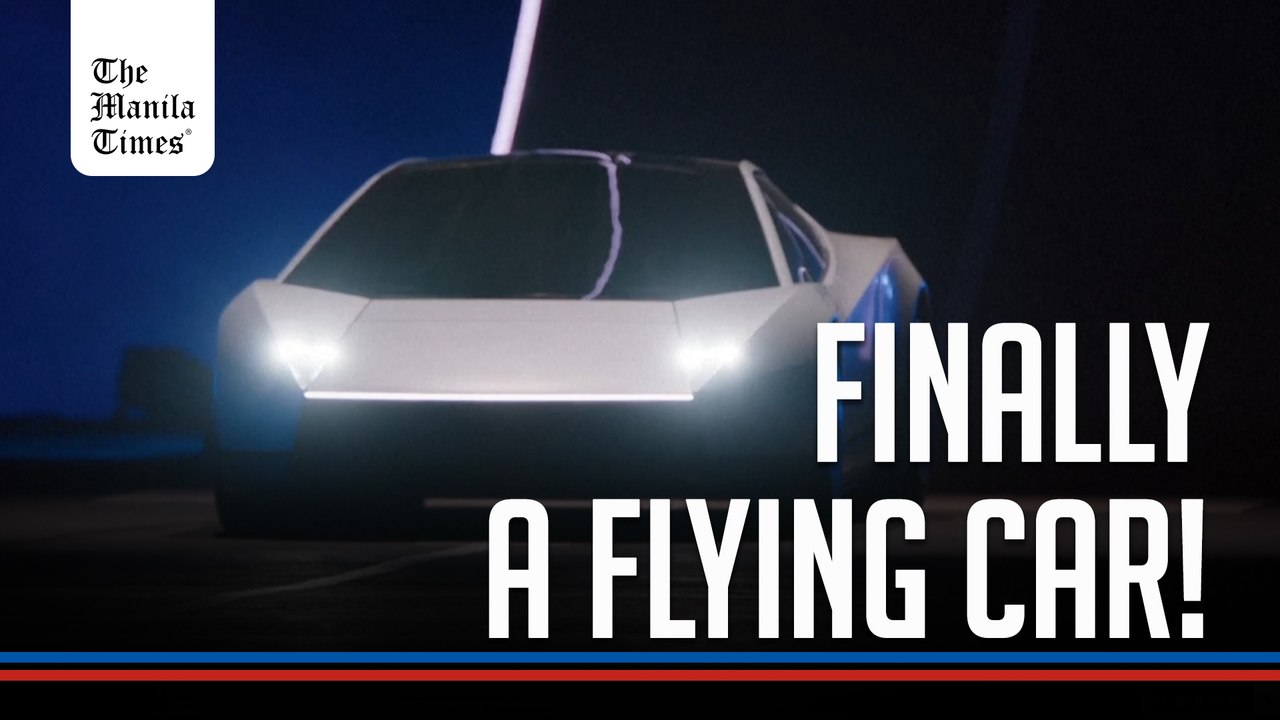 Tesla unveils new Roadster, showcasing flying technology
