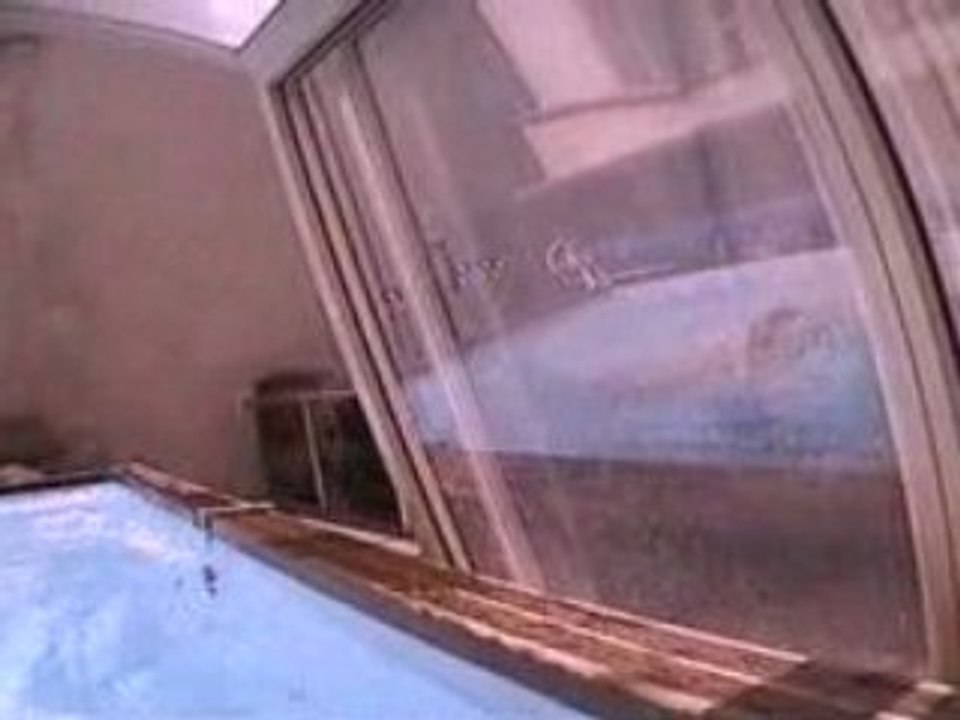 nager dans une mini piscine avec swimform