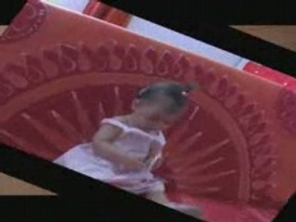 9 mois quatre pattes.