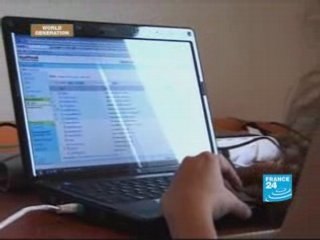 No Sari at the swimming pool