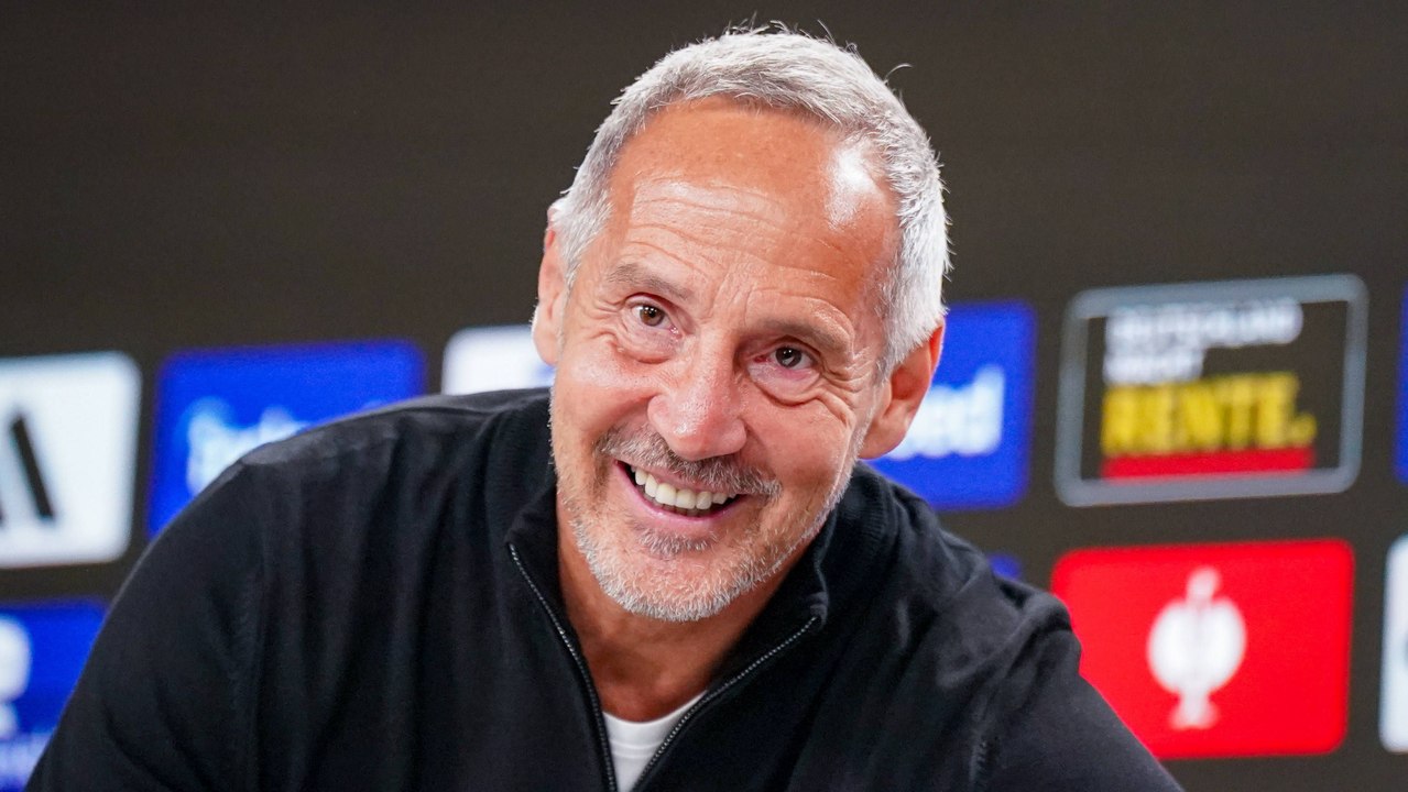 Hütter erstaunt, PK abgebrochen: Plötzlich geht der Feueralarm im Stadion los