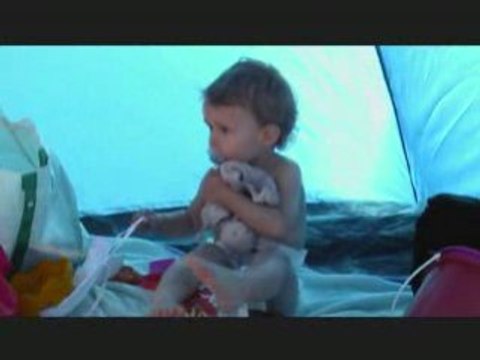 Manon et maman à la plage