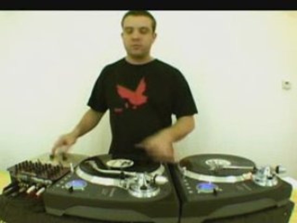 Birdy Nam Nam's Phone Game - Crazy B Beat-juggling