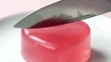 perfect slice in this luxury macro ASMR