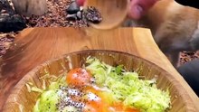 Crispy Cabbage Fritter Sandwich Recipe - Bacon Ring — 卷心菜饼培根环汉堡