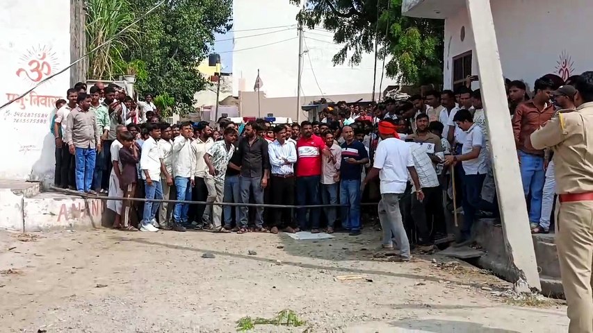 विस्फोटकों से भरी पिकअप में धमाका, चालक की मौके पर मौत