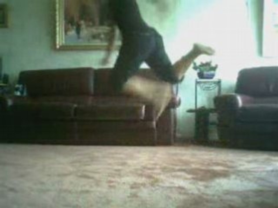 prissou [Jumping-united] hardjump // tekstyle