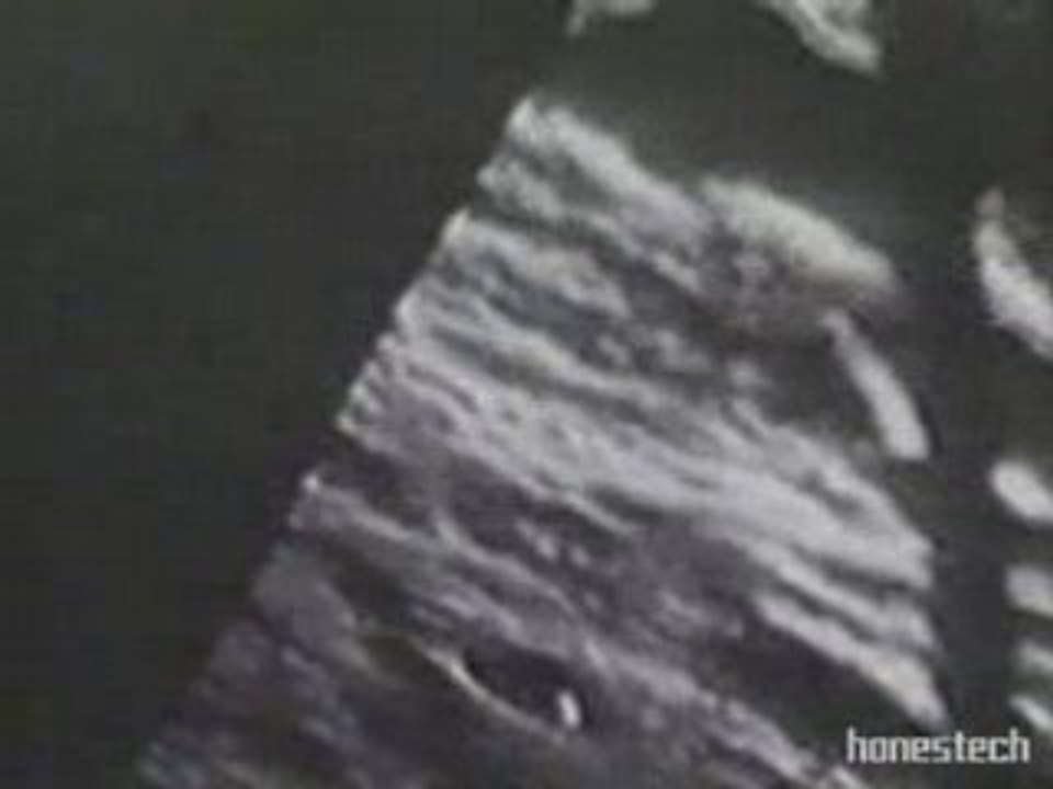 ovni survolant la lune pendant la mission apollo 12