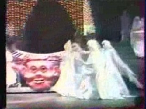 Fantomes (reprise) - L'étrange histoire du chateau hanté