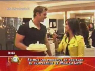 William Levy celebra cumpleanos (HOY)