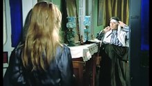 Vurun Kahpeye Türk Filmi _ Hainler, Düşmanı Kasabaya Sokuyor
