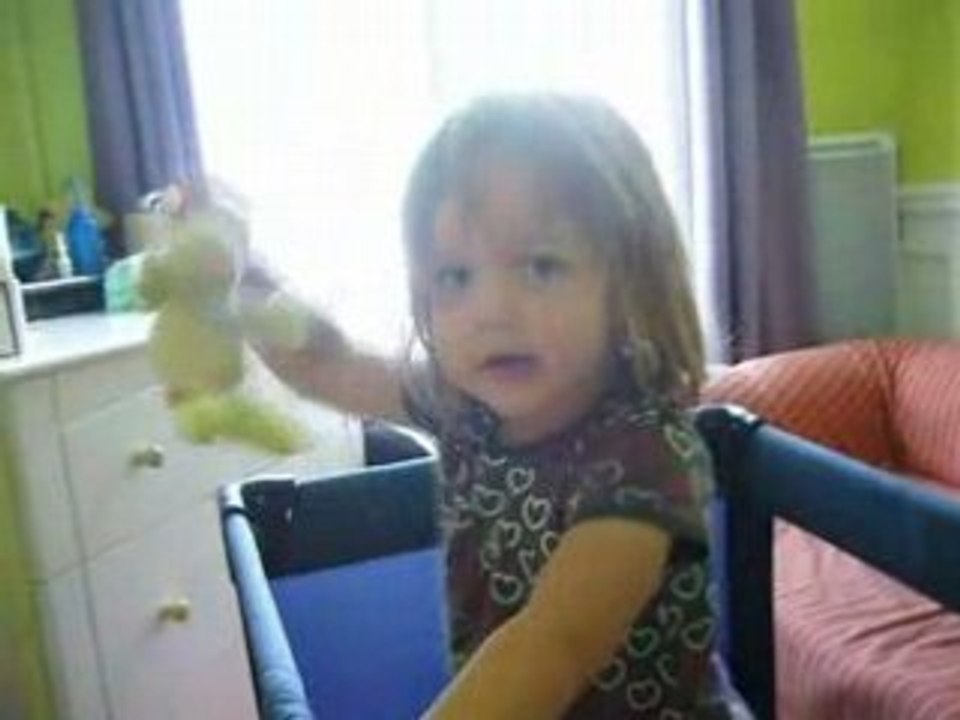 Lucille squatte son lit parapluie