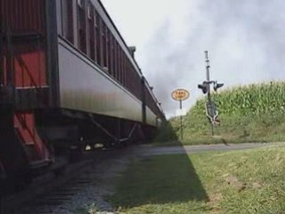 Strasburg Railroad: Ex-GW No.90 coming up Paradise Lane