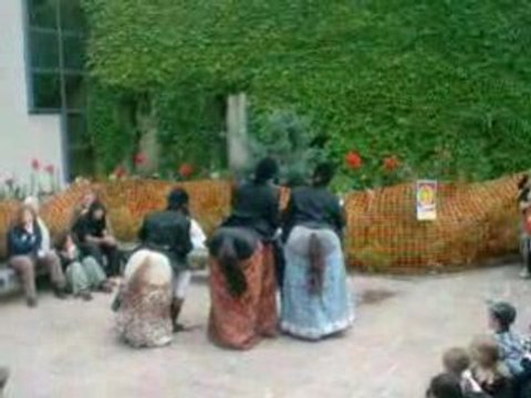 festival d'arts de rue @ aurillac 2008, cheveaux hilarants