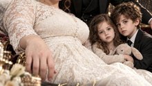 Extra! The Young Marshal's Bride Weighs 200 pounds