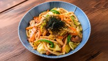 Chewy Stir Fried Udon With Tender Chicken 🍗
