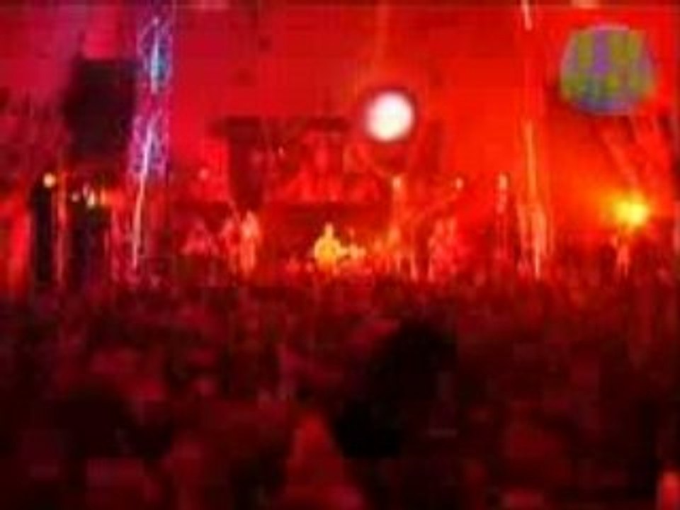 Manu Chao - Por La Carretera  Live à Roubaix Part 12/16