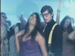 Ricki-Lee Coulter WIGGLE IT new video premiere