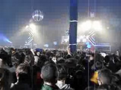 BIRDY NAM NAM @ ASTROPOLIS 2008