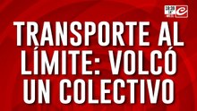 Transporte al límite: volcó un colectivo