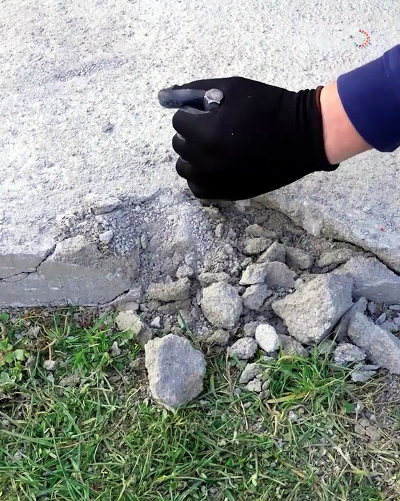 Fixing a broken spot on the sidewalk! - video Dailymotion