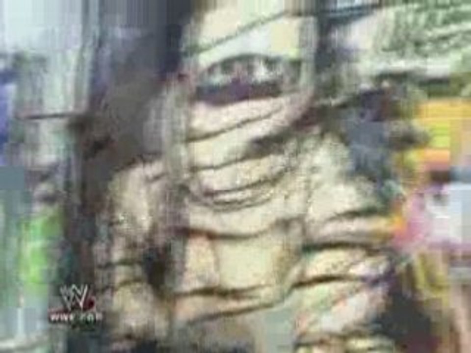 The Dirt Sheet: Miz & Morrison record a music video