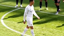 Striker_uses_walk-to-sprint_burst_20261003131304