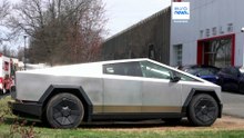 Πτώση κερδών για την Tesla ενώ εξετάζει πιθανή συγχώνευση με τη SpaceX