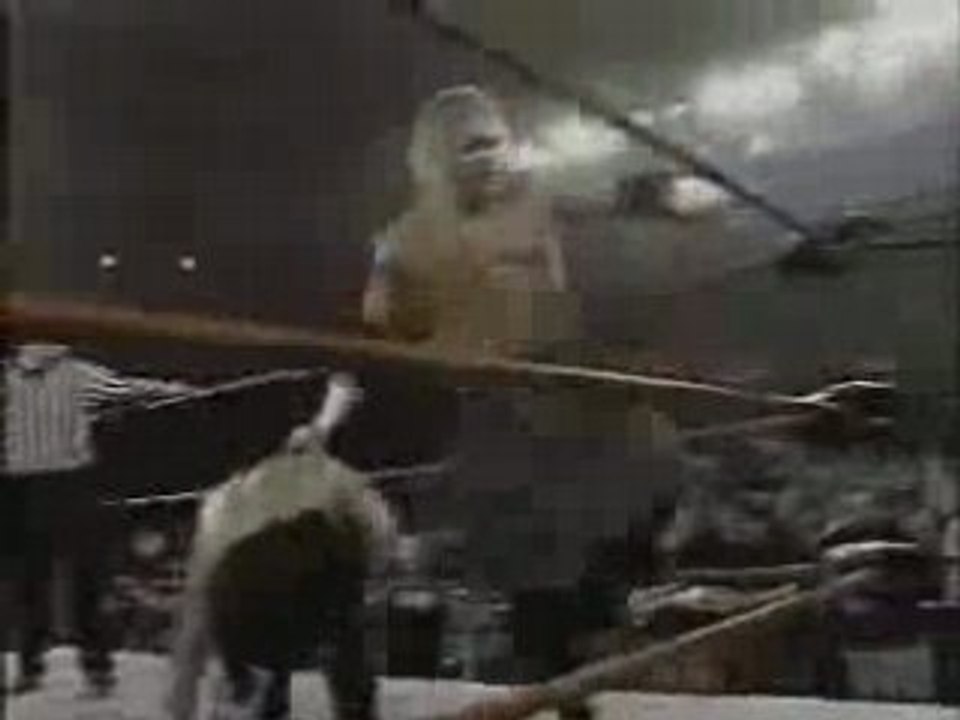 Raven vs Kid Kash