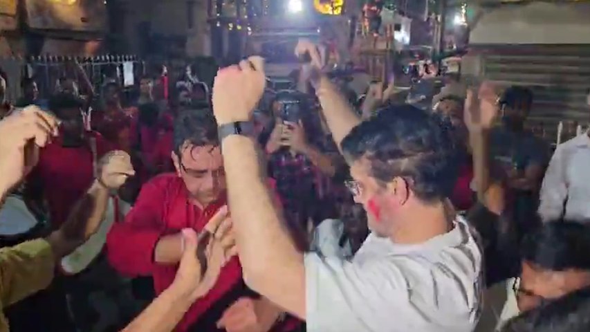 Kolkata: Sourav Ganguly Grooves to Dhak Beats at Durga Puja Immersion | VIRAL