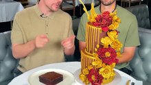 1 vs 10000 Cake