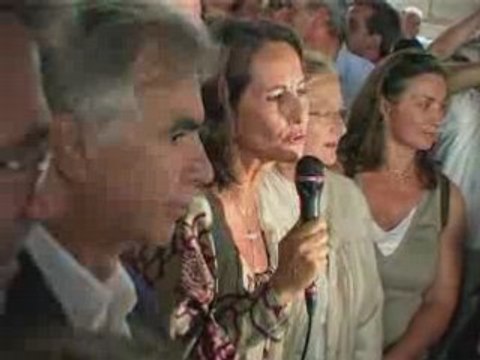Ségolène Royal et les militants PS à La Rochelle