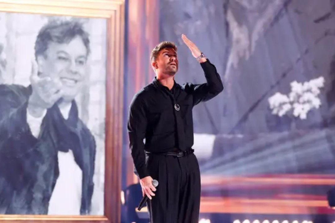 Juan Gabriel recibió un emotivo homenaje en los Premios Billboard 2026