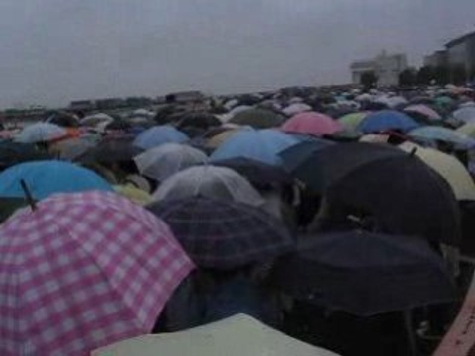 Attente Comic Market 64