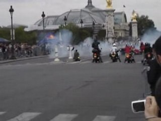 Sébastien Bourdais aux Invalides - Burn out