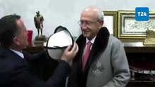 Kırgız kıyafeti ve şapkası hediye edilen Kılıçdaroğlu:  Erdoğan duyarsa, 'Krallığını mı ilan etti?' der