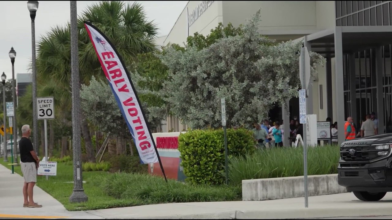 Trumps cast early vote at Florida polling station - Vídeo Dailymotion