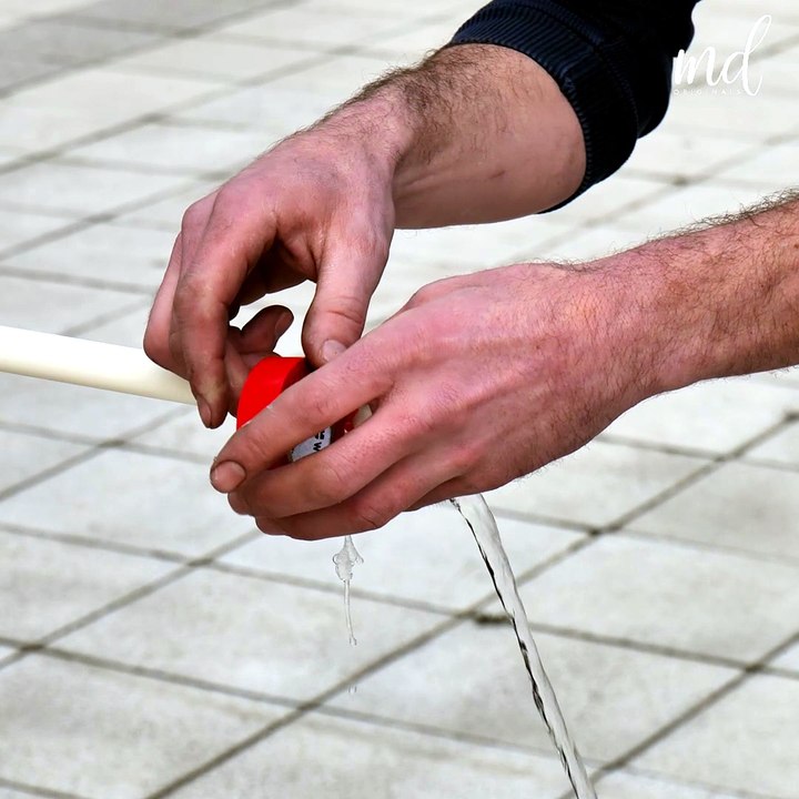 A quick fix for broken water pipe! 🛠️💯 - video Dailymotion