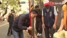 24日撿樹葉25日掃地！蔣萬安勘災復原 民代教如何握掃把
