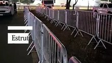 Estrutura preparada para festa na Esplanada é desmontada após derrota de Flávio Bolsonaro