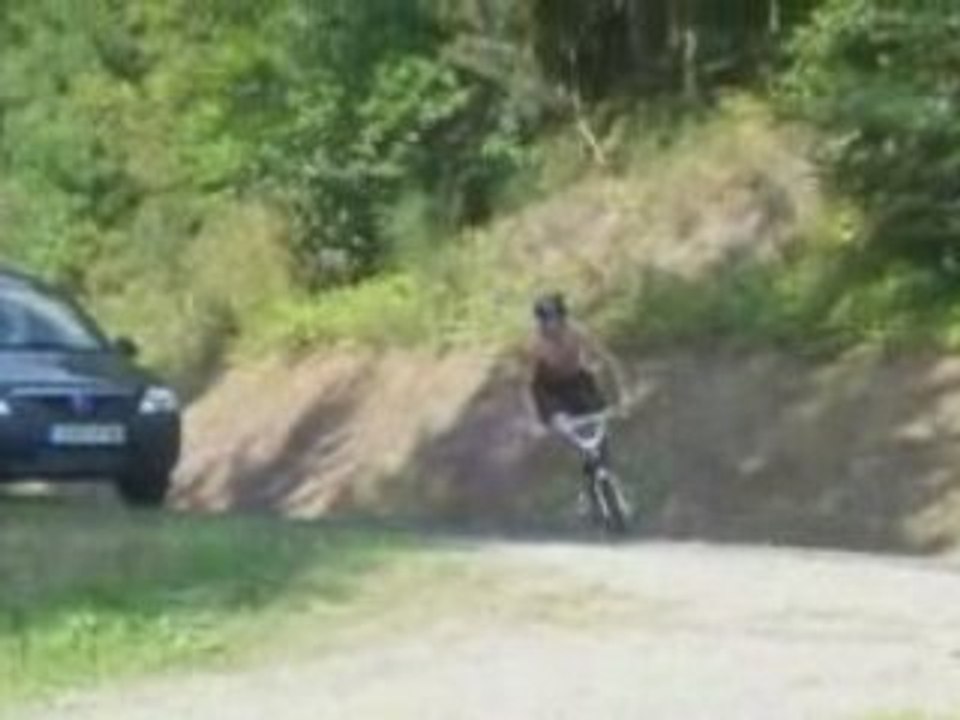 RIDE IN PARADISE LE RANRUPT JUMP