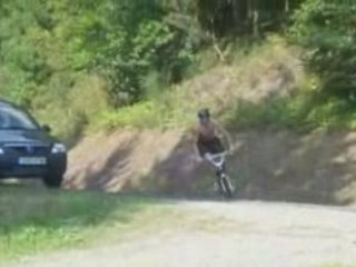 RIDE IN PARADISE LE RANRUPT JUMP