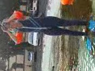 annie aime les sucettes