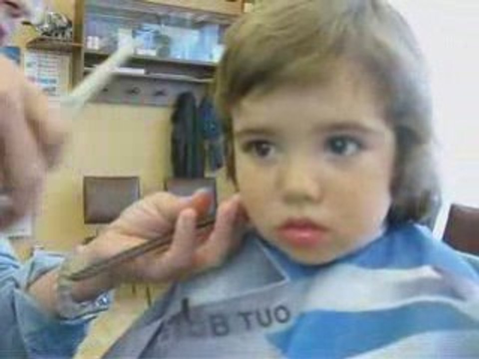 First haircut - Premiere visite chez le coiffeur