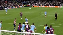 Goalkeeper_punches_corner_kick_20260917164155