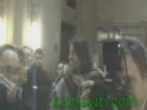 UNE FOIS DE PLUS, KEMI SEBA NARGUE LES SIONISTES !!,