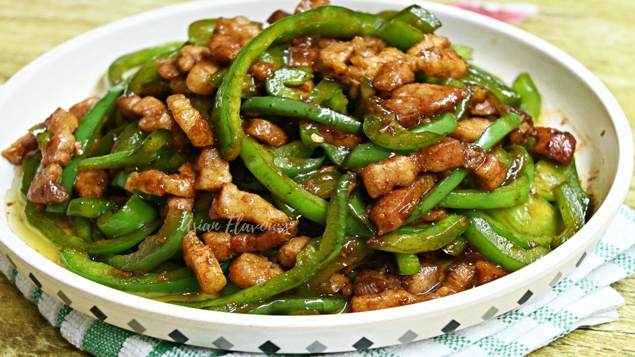 Easy Pork and Bell Pepper Stir Fry | Saucy Asian Weeknight Dinner ...