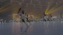 110 robots humanoides bailan al unísono y consiguen una coreografía digna de récord Guinness